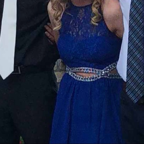 Raising money for a prom dress! - Picture 2 of 2